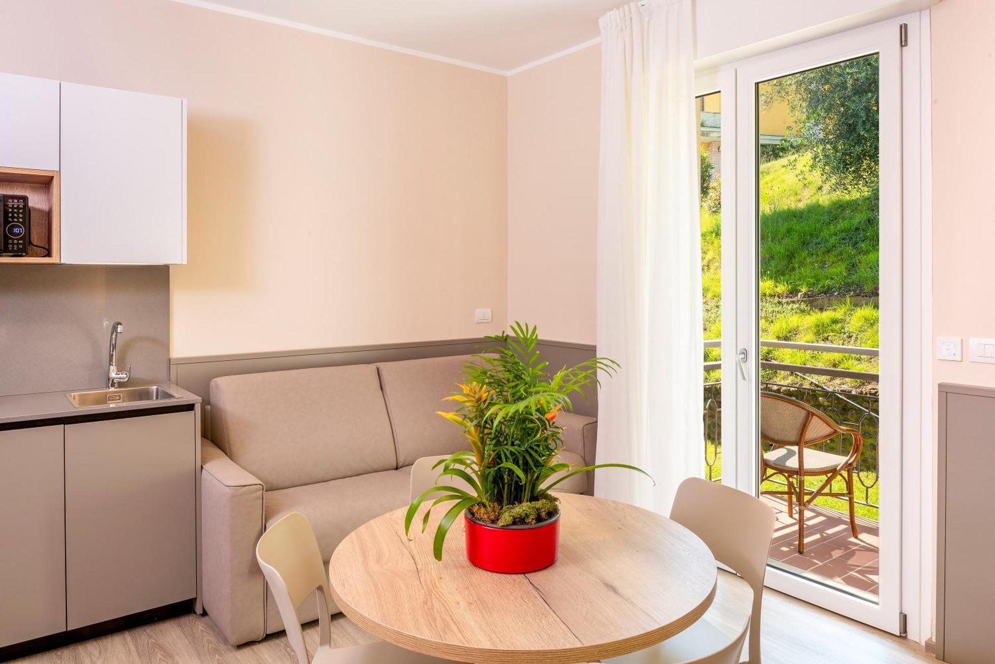 Residenza Panorama Aparthotel Costermano Ngoại thất bức ảnh