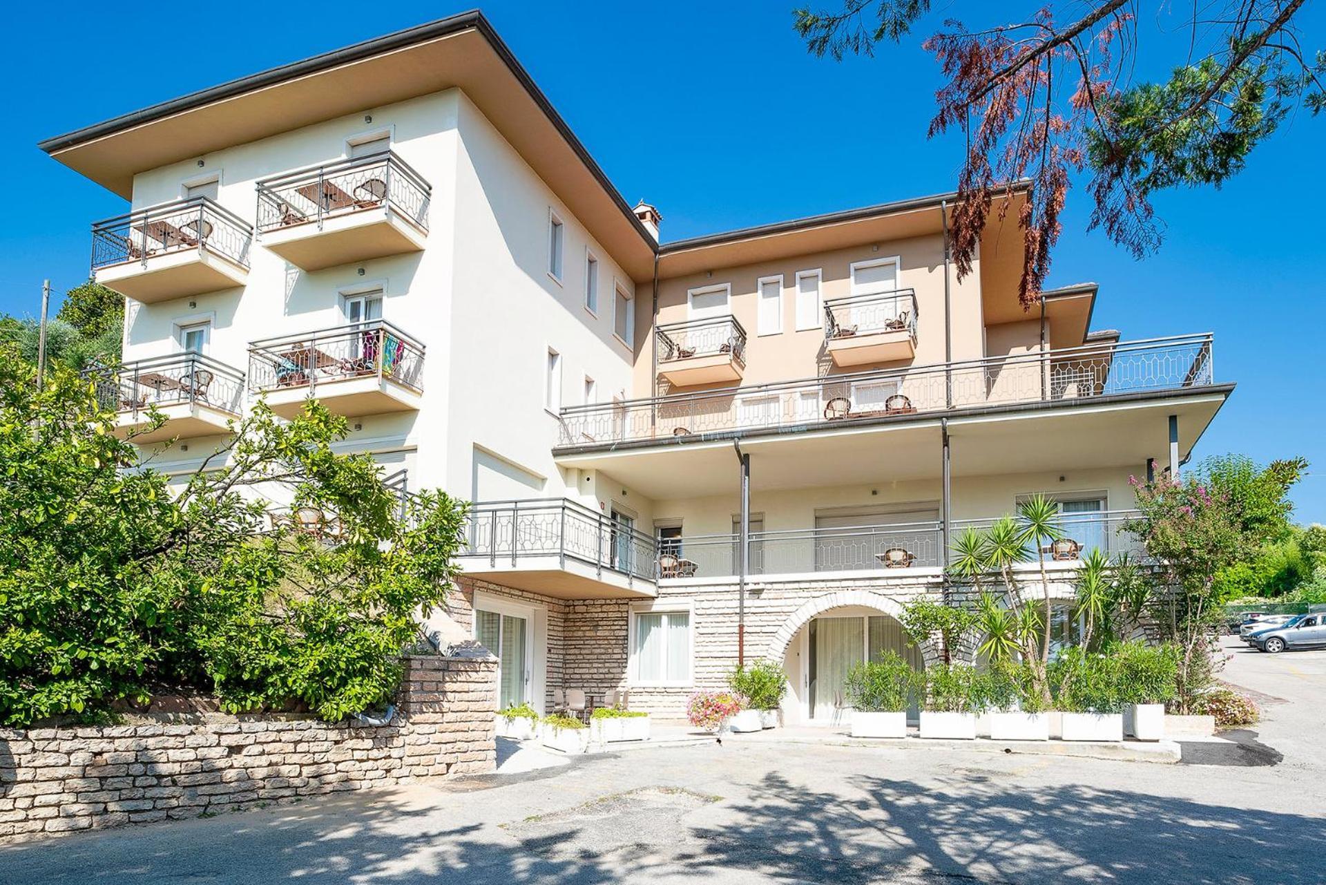 Residenza Panorama Aparthotel Costermano Ngoại thất bức ảnh