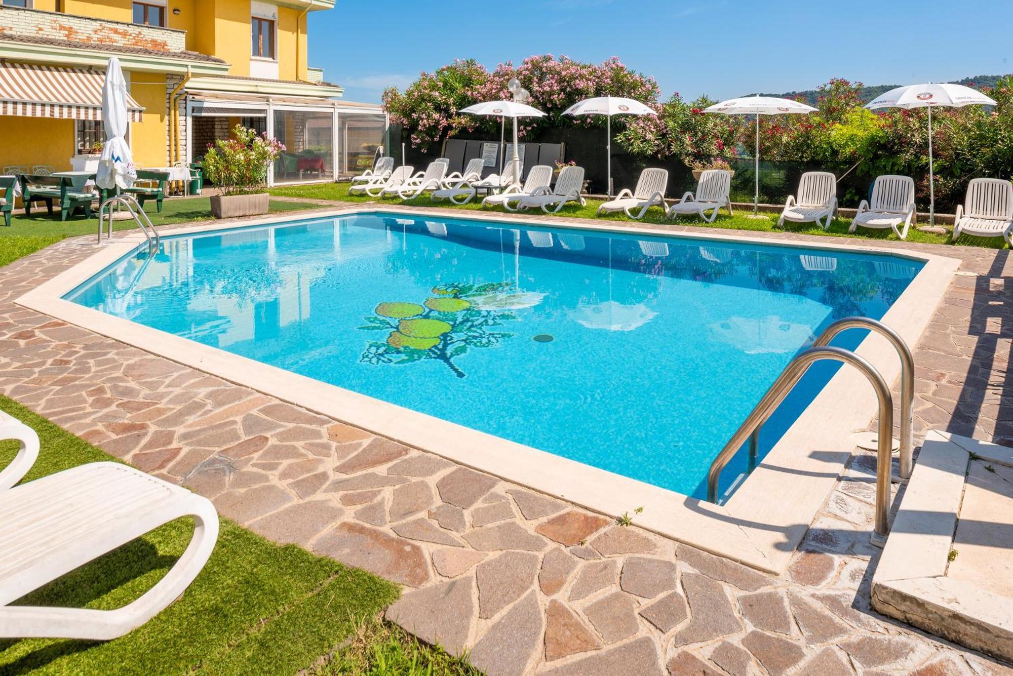 Residenza Panorama Aparthotel Costermano Ngoại thất bức ảnh